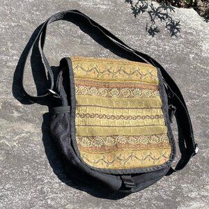 Beautiful Cross Body "Day Purse" Shoulder Bag